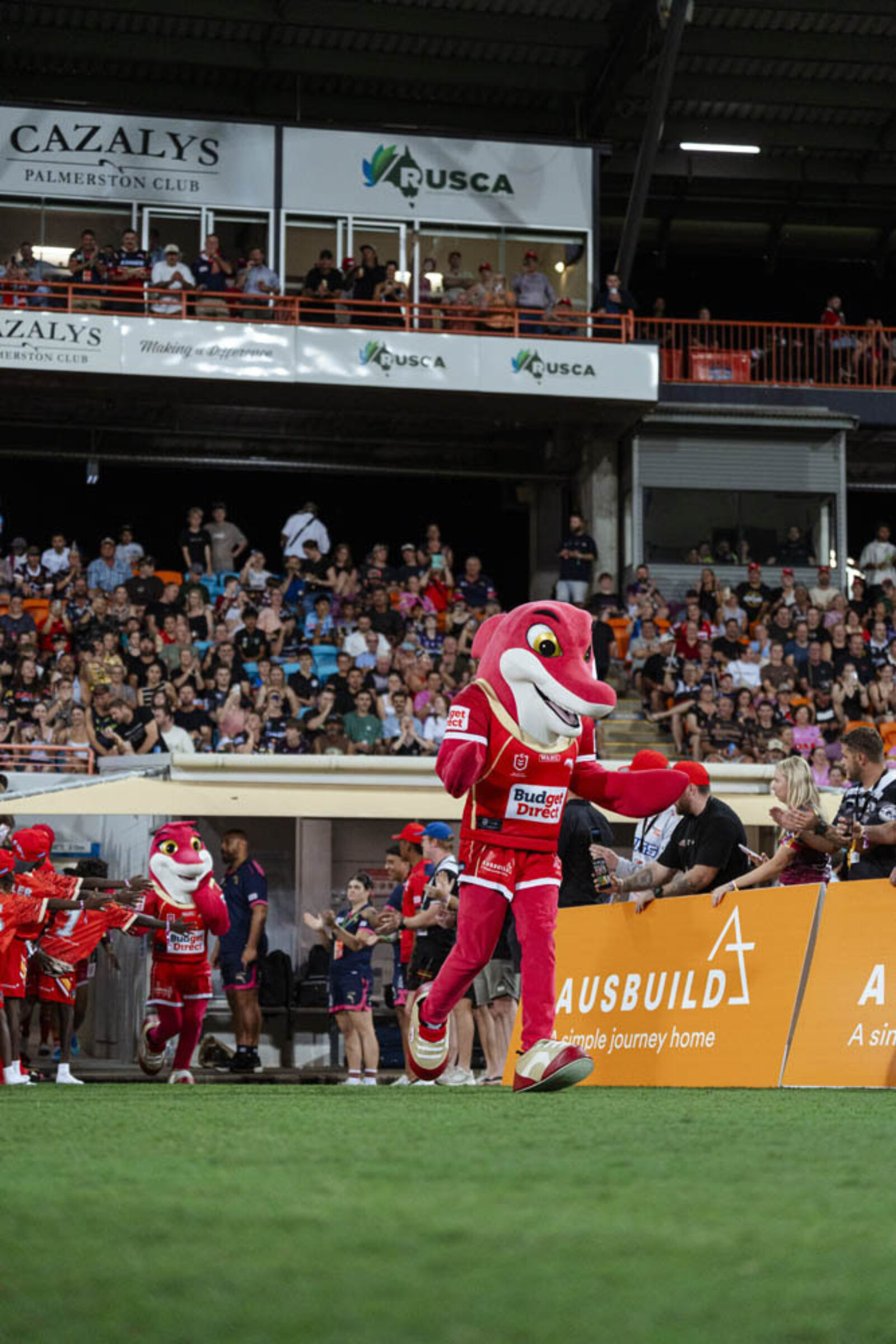 260418 07 Panthers Run Out 8333