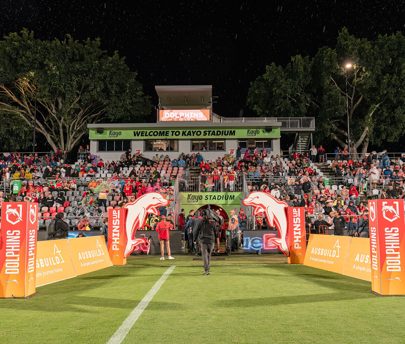 R13 Dolphins V Raiders1 June hero web Copy