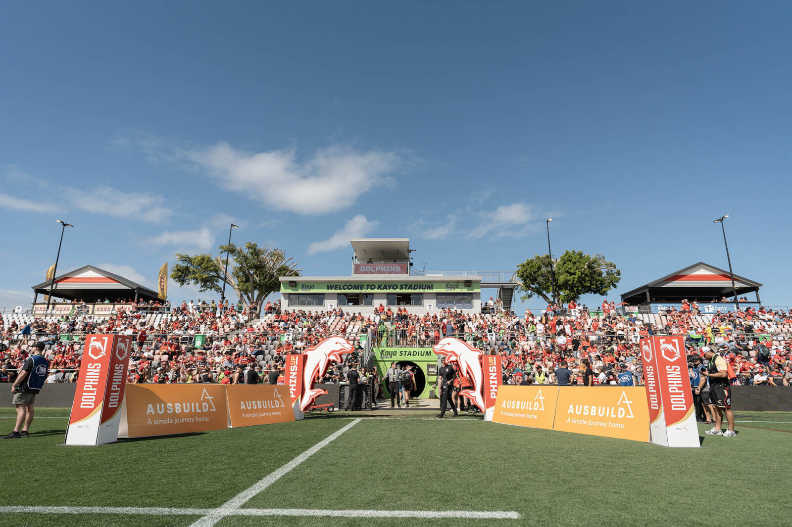 R28 Sep8 Dolphins Kayo High Res0002