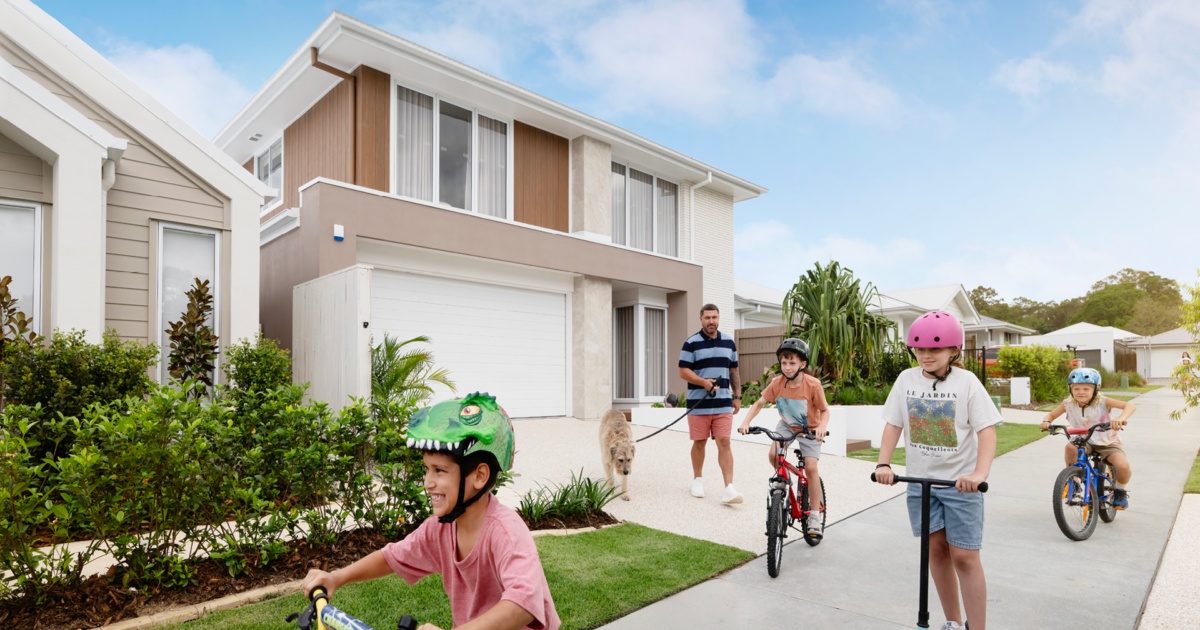 Ausbuild - A Simple Journey Home